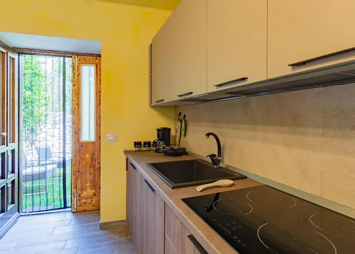 Semesterbostad Leonardo By Interhome Albonico