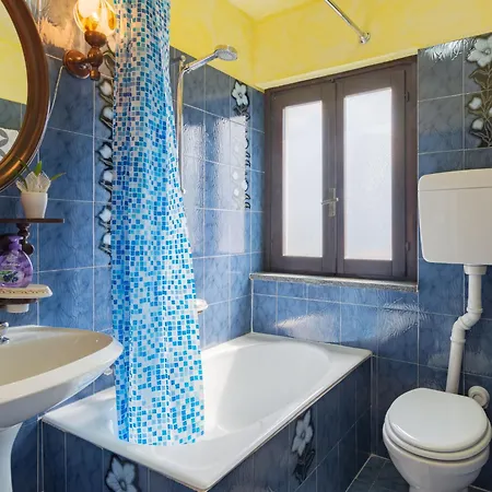 Leonardo By Interhome Tatil Evi Albonico